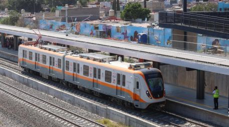 En su primera semana de servicio, la Línea 4 del Tren Ligero movilizó a miles de usuarios, de acuerdo con datos del SITEUR. EL INFORMADOR/ARCHIVO