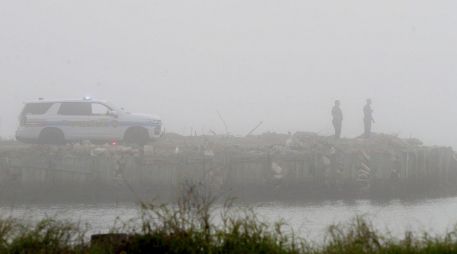 La SRE resaltó que a través del Consulado General de México en Houston se está en contacto con autoridades locales. AP.