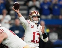 Brock Purdy (#13) lanzó cinco pases de anotación, el mejor registro en lo que va de su carrera. AP/C. Kaster