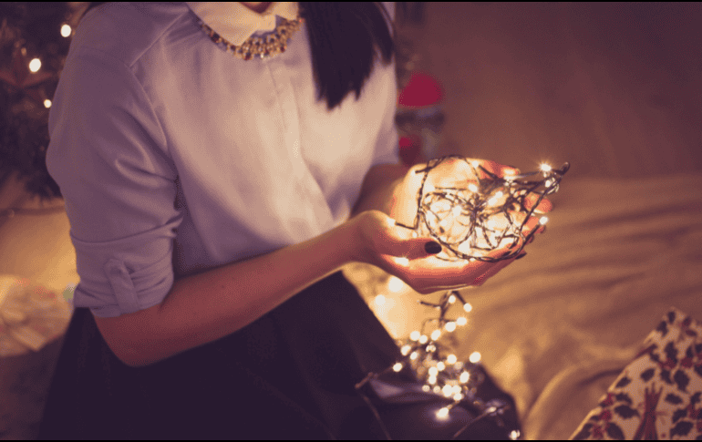 Pasar la Nochebuena solo puede convertirse en una experiencia significativa íntima y reparadora. CANVA
