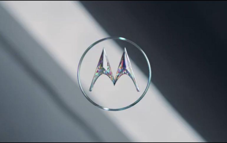 Motorola se prepara para incursionar en el segmento de los teléfonos plegables tipo “libro”, conocidos como Fold. ESPECIAL/ Motorola.