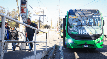 Contrario a los usuarios de transporte público, los choferes aseguran que es necesario un ajuste a la tarifa y al sueldo. EL INFORMADOR/J. Acosta