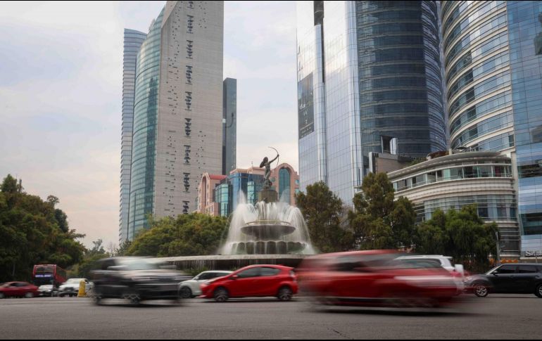 El programa Hoy No Circula se aplica de las 5:00 a las 22:00 horas en todas las alcaldías de la Ciudad de México y en tres zonas conurbadas del Estado de México. SUN/L. Camacho