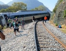 Un total de nueve personas fueron atendidas en sitio, 109 atendidas en hospital, de los cuales 44 se mantienen hospitalizadas y confirmó el fallecimiento de 13 personas. EFE / Secretaría de Marina