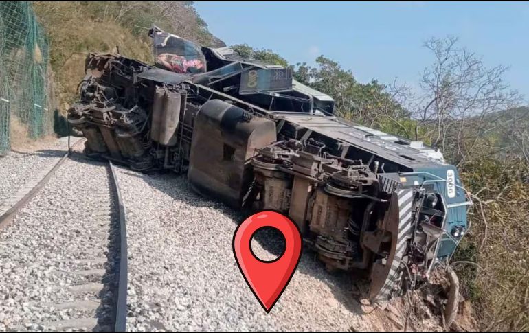 El tren provenía de la estación Ixtepec y pretendía atravesar la zona cerca de Nizanda con normalidad, aunque en la zona de vías se observa una curva pronunciada. ESPECIAL / SUN