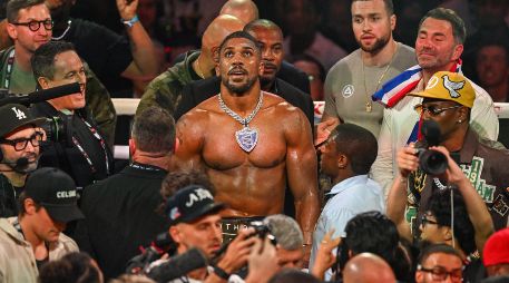 Anthony Joshua, de 36 años, ha estado en Nigeria desde su pelea con el youtuber convertido en boxeador Jake Paul el 19 de diciembre pasado, que Joshua ganó por nocaut en el sexto asalto. AFP / ARCHIVO