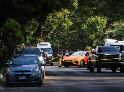 La Fiscalía de Jalisco añadió que se encuentra ya realizando las investigaciones pertinentes, lo que implica que la circulación peatonal y vehicular en la zona estará restringida algunas horas más. EL INFORMADOR / J. ACOSTA