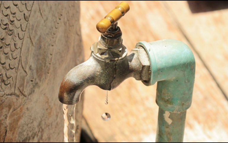 Para mitigar las afectaciones, el gobierno municipal pone a disposición de la ciudadanía el servicio gratuito de pipas. CANVA