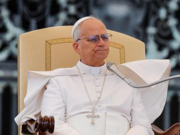 León XIV, elegido pontífice el pasado mayo tras el fallecimiento de Francisco, ha presidido en el templo vaticano por primera vez el último acto del 2025. EFE/ G. LAMI