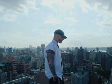 Aunque no dio muchos detalles sobre esta reunión, sí explicó que no fue algo reciente y que tuvieron oportunidad para platicar y poner fin a las diferencias que los enfrentaban. FACEBOOK / J BALVIN