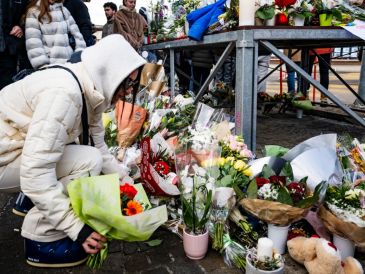 El material del techo del bar era espuma acústica, altamente inflamable y razón por que las llamas se propagaron tan rápidamente. EFE/J. Bott