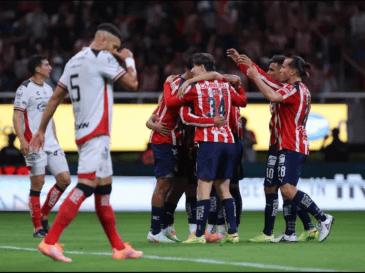 La Copa Pacífica se desarrollará bajo un formato de cuadrangular y se llevará a cabo los días sábado 3 y domingo 4 de enero de 2026.  IMAGO7/ARCHIVO