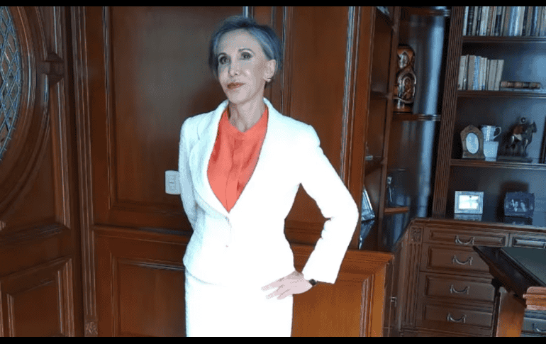 Meza recordó recientemente una experiencia particularmente dolorosa relacionada con un procedimiento estético al que se sometió con la intención de rejuvenecer. INSTAGRAM / @florindamezach1