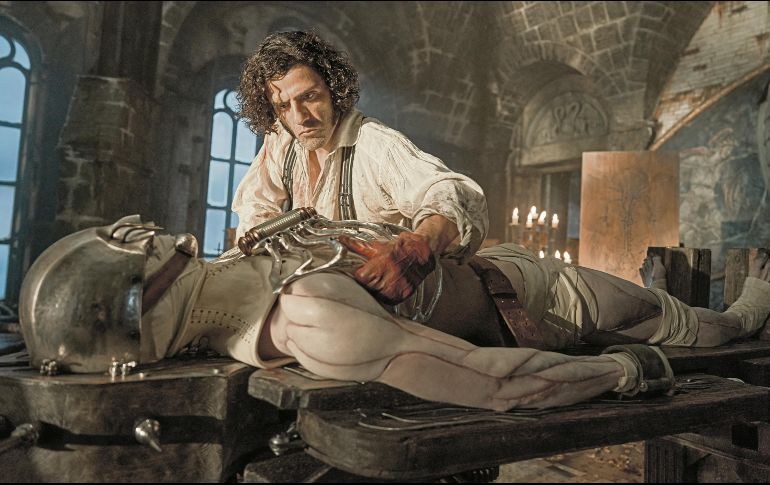 La cinta “Frankenstein”, dirigida por Guillermo del Toro, figura entre las nominadas a los Critics Choice Awards, marcando el arranque de la temporada de premios. ESPECIAL