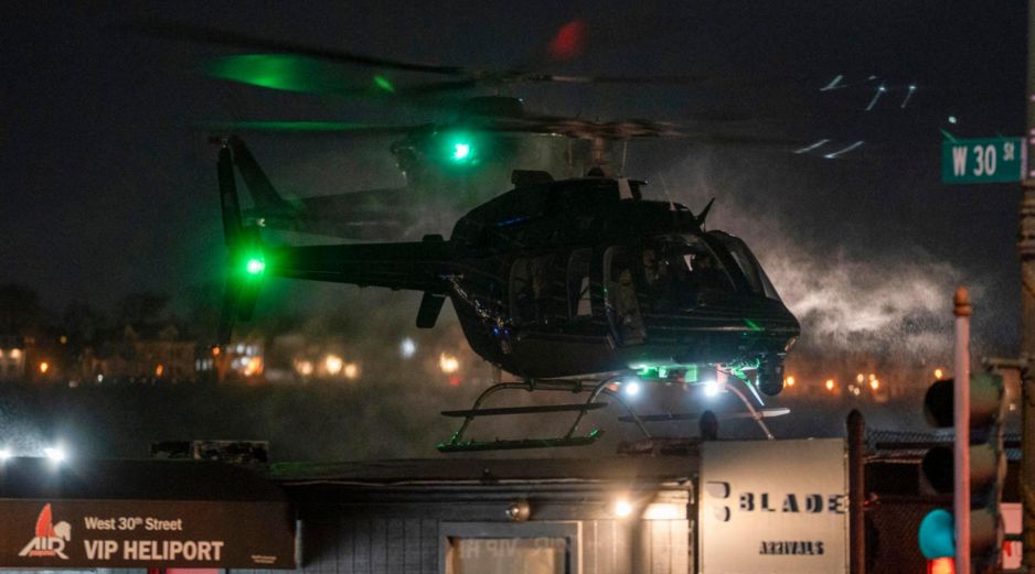 Fotografía muestra el helicóptero dónde es trasladado Nicolás Maduro este sábado en el helipuerto Westside en Nueva York. EFE/ Ángel Colmenares