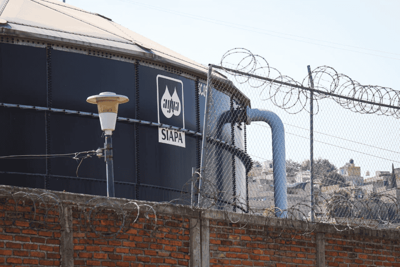 &nbsp;Vecinos de diferentes zonas del Área Metropolitana de Guadalajara reportan que ya sale aunque sea un 