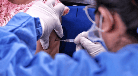 En la Entidad se mantienen activas, hasta el mes de marzo próximo, las campañas de vacunación en el sector público. SECRETARÍA DE SALUD JALISCO