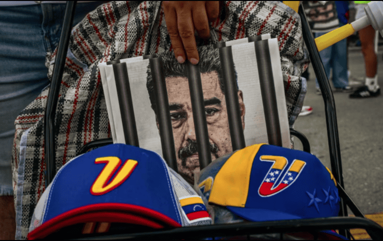 En el escrito se describe a Venezuela, país liderado hasta ayer por Maduro, como una región geográficamente privilegiada para los traficantes de drogas. AFP / G. VIERA