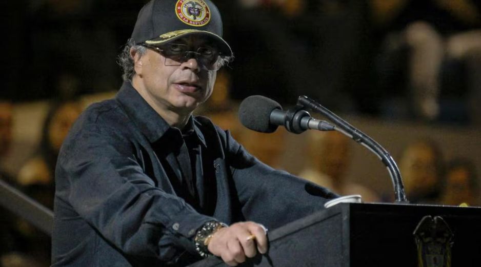 En el video difundido en redes sociales, se ve a Petro en un acto público en Colombia, donde su discurso fue contextualizado erróneamente en redes. AFP / ARCHIVO