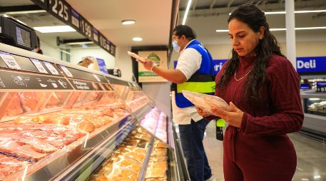 Varios cortes de pollo tienen descuento hoy en Walmart. EL INFORMADOR/J. Acosta
