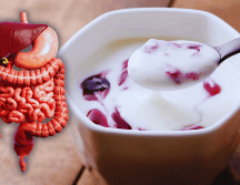 El origen fermentado del yoghurt, su digestibilidad y su capacidad para contribuir a la salud intestinal, lo posicionan como un hábito que vale la pena mantener. ESPECIAL / CANVA