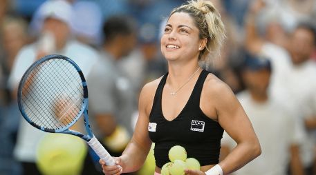 La tenista mexicana hilvana dos triunfos consecutivos, uno en singles y otro en dobles, en el torneo. AFP/A. Weiss