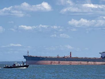 La tripulación del buque repelió un intento de Estados Unidos de abordarlo en diciembre y se adentró en el Atlántico. EFE / ARCHIVO