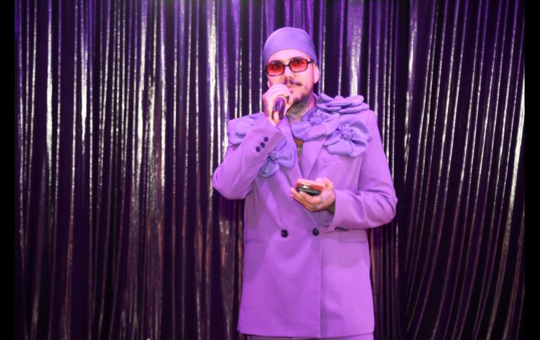 César Mushi en la fiesta de lanzamiento de Os Cxlxurs. GENTE BIEN JALISCO / A. Martínez