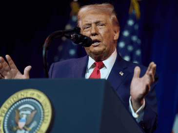 Donald Trump aseguró este miércoles que Venezuela se comprometió a comprar "exclusivamente" productos fabricados en su país. AP/ E. Vucci.