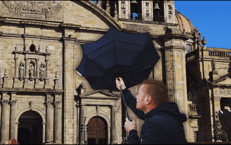 Aunque se registrará un ligero descenso de temperatura, el principal impacto será el viento. ESPECIAL / CANVA