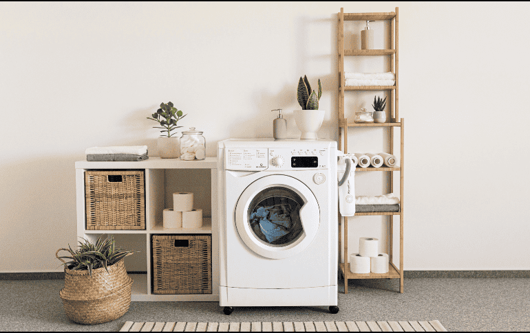 Para aplicar correctamente este método, se recomienda utilizar una esponja nueva o perfectamente limpia, sin restos de detergente, grasa o productos abrasivos. Unsplash