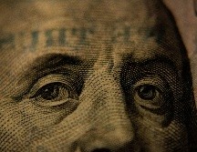 La mañana de este 9 de enero, el peso mexicano se posiciona como la cuarta divisa, de las seguidas por Bloomberg, que más cae frente al dólar. UNSPLASH / A. NIR