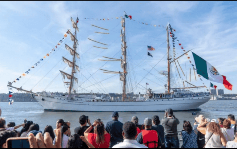 El buque escuela Cuauhtémoc ingresa anualmente a inicios de enero al dique seco para reparaciones menores y después permanece unos días donde recibe la visita de las familias del Istmo. EFE/Á. Colmenares