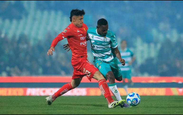 Necaxa debutó con autoridad en el Clausura 2026 al vencer a Santos en Torreón. IMAGO7.