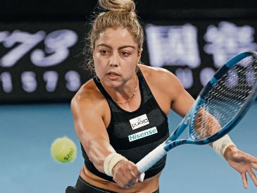 Renata Zarazúa logró ganar sus dos compromisos de ayer y continúa su paso firme previo al arranque del Abierto de Australia. AFP/D. Gray