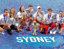 El equipo de Polonia tras vencer a Suiza por 2-1. AP