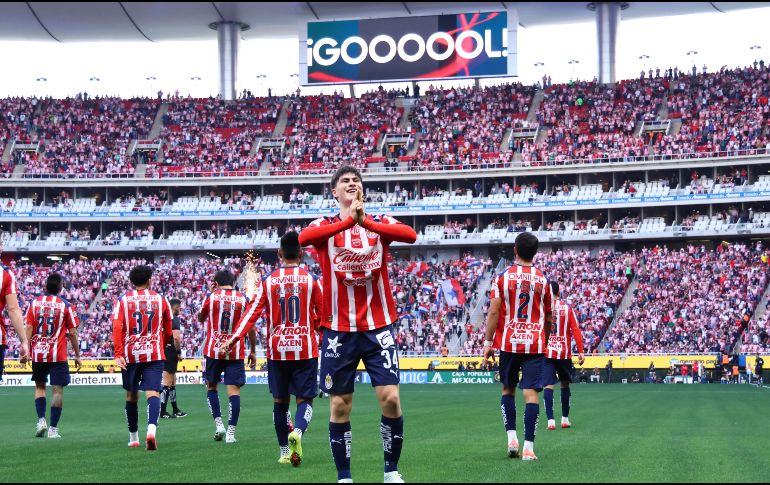 Chivas mantuvo el dominio durante el primer partido del Clausura 2026, en donde debutaron Brian González y Ángel Sepúlveda. Imago7 / ARCHIVO