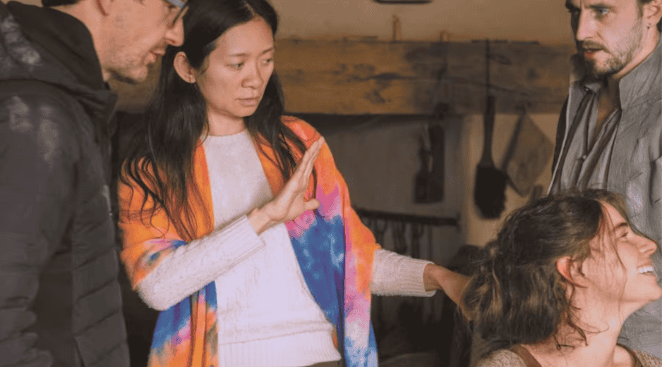 La obra Hamlet, dentro de la película, aclara Zhao, no trata de analizar el texto, sino de observar cómo una historia puesta en escena permite que otros participen de una pérdida ajena. ESPECIAL/SUN