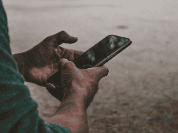 Las líneas telefónicas no registradas no podrán utilizar el servicio móvil hasta que se concluya el proceso. Unsplash