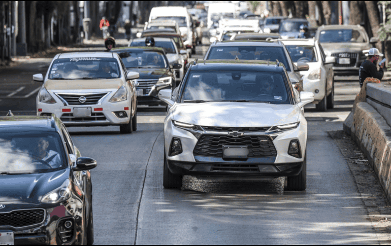 El Gobierno estatal recordó que las personas que ya pagaron su refrendo 2025 y aún no realizan la sustitución obligatoria de placas cuentan con una prórroga para hacer el canje gratuito durante enero, febrero y marzo de 2026, conforme a un calendario por terminación de placa. EL INFORMADOR/ A. Navarro