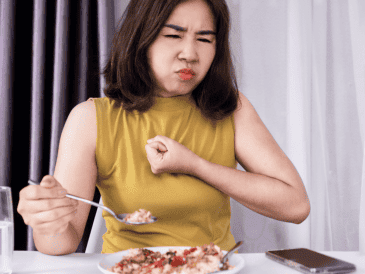 Escuchar al cuerpo, identificar qué alimentos provocan molestias y hacer ajustes personalizados permite mejorar la digestión y favorecer una mejor salud gastrointestinal a largo plazo. CANVA