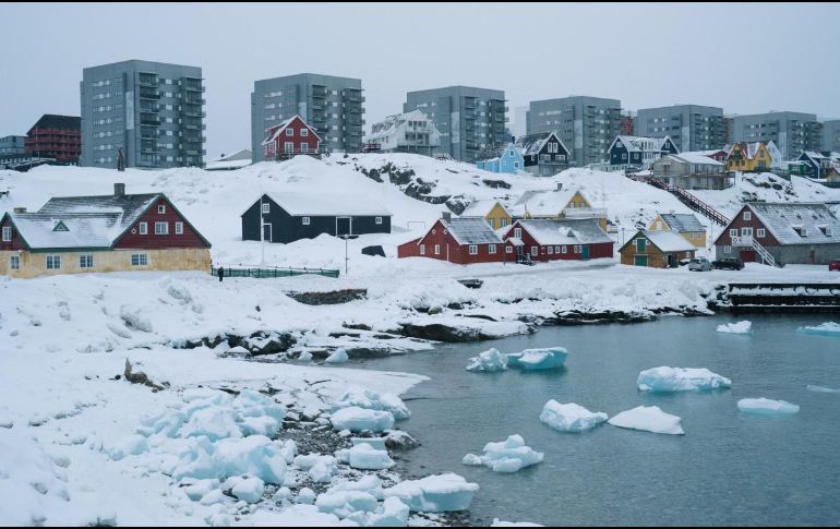 Situada entre el Atlántico Norte y el Ártico, cerca de Estados Unidos, Canadá y Rusia, Groenlandia ocupa una posición geográfica estratégica. AFP / ARCHIVO