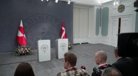 Groenlandia advierte que escogería seguir junto a Dinamarca