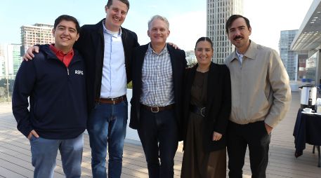 Gerson Esquivel, Brian Zink, David C. McGrath, Sofía Álvarez del Castillo y Carlos Albarrán. GENTE BIEN JALISCO / Revista del 16 de enero 2026
