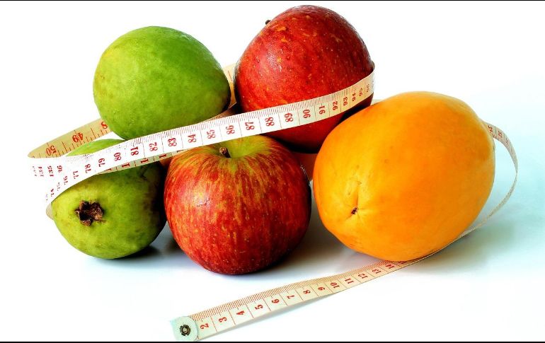 Una alimentación equilibrada puede ayudar a reducir el llamado colesterol “malo” (LDL) y a proteger las arterias de enfermedades cardiovasculares, uno de los principales problemas de salud en la actualidad. Pixabay