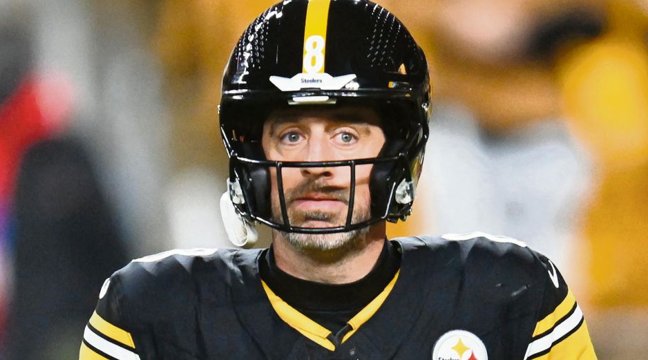 Aaron Rodgers, de 42 años, completó 21 temporadas en la Liga. AFP/J. Sargent