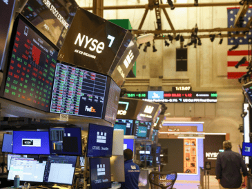 Ambas entidades cerraron la jornada en Wall Street con subidas del 4.6 % y el 5.78 %, respectivamente. EFE / ARCHIVO