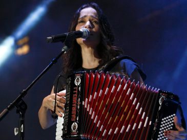 El anuncio del concierto se dio a conocer mientras Venegas comparte información sobre su siguiente producción discográfica, titulada Norteña. NTX / ARCHIVO