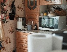 Lo ideal es realizar esta limpieza al menos una vez por semana o cada vez que se detecten salpicaduras visibles. Unsplash