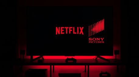 Netflix actualmente tiene los derechos de pago de títulos de SPE en territorios seleccionados. ESPECIAL / UNSPLASH Thibault Penin